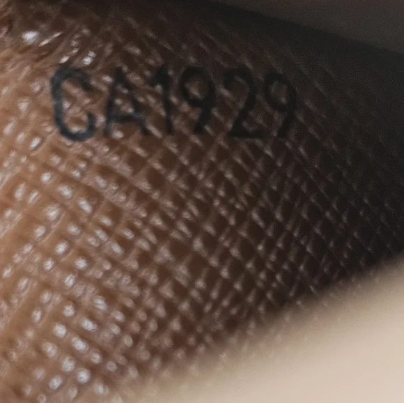 Louis Vuitton Monogram Portefeuille Viennois Wallet - Picture 12 of 12